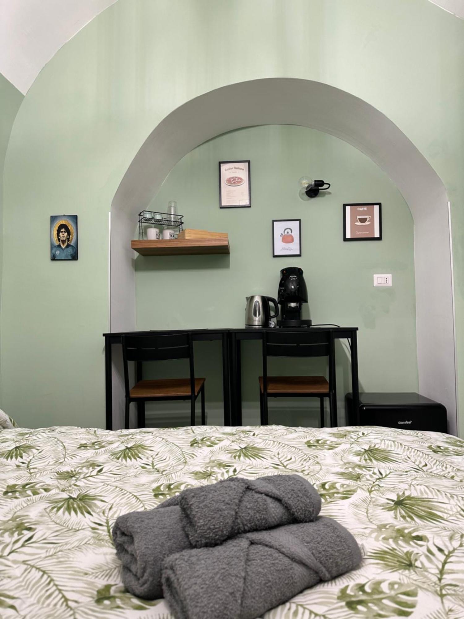 مبيت وإفطار نابولي Casa Carmeli المظهر الخارجي الصورة